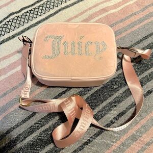 Juicy Couture Pink Crossbody Bag with Chic Design